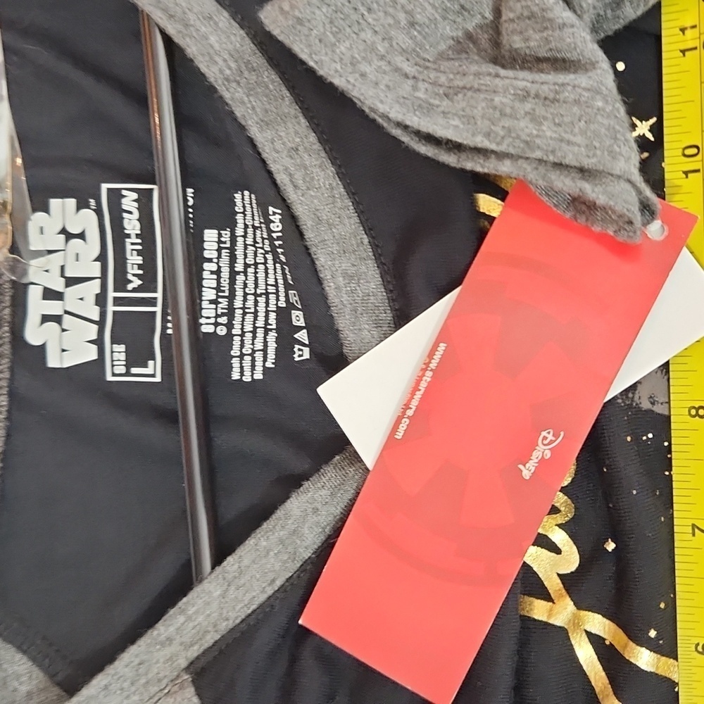 Star Wars Shirt Womens size L Black and Gray womens 3/4 sleeve new Disney - Picture 7 of 7